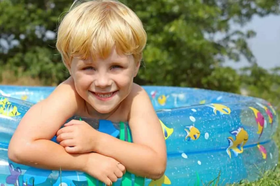 How To Clean An Inflatable Kiddie Pool -  Step by Step Guide 2023